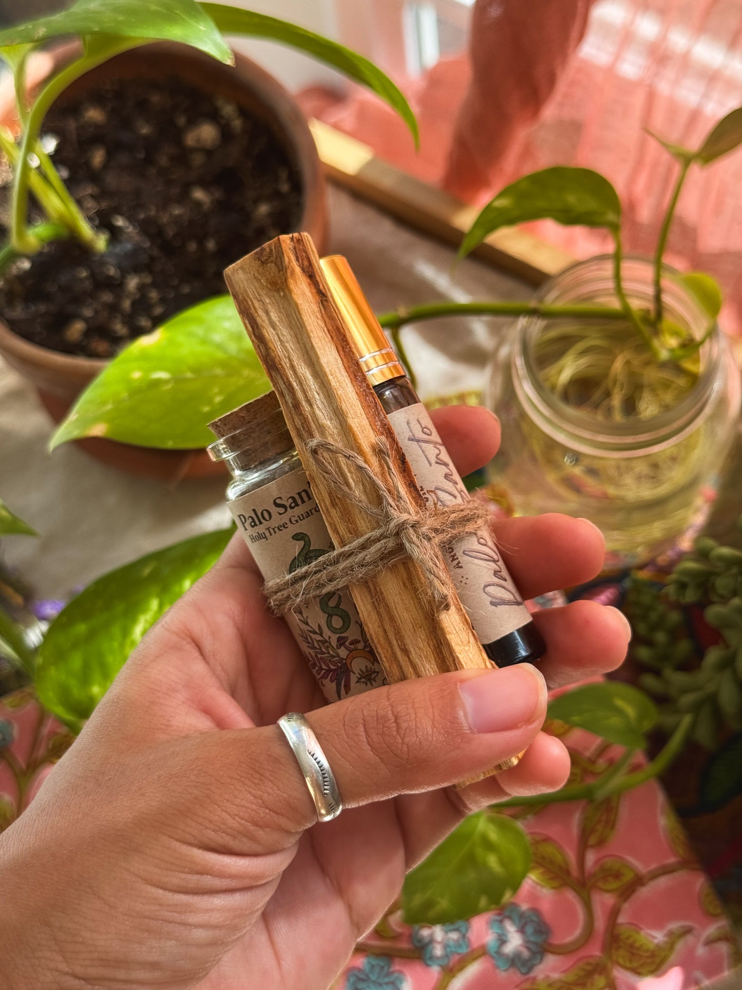 “Palo Santo Lovers” Medicine Bundle