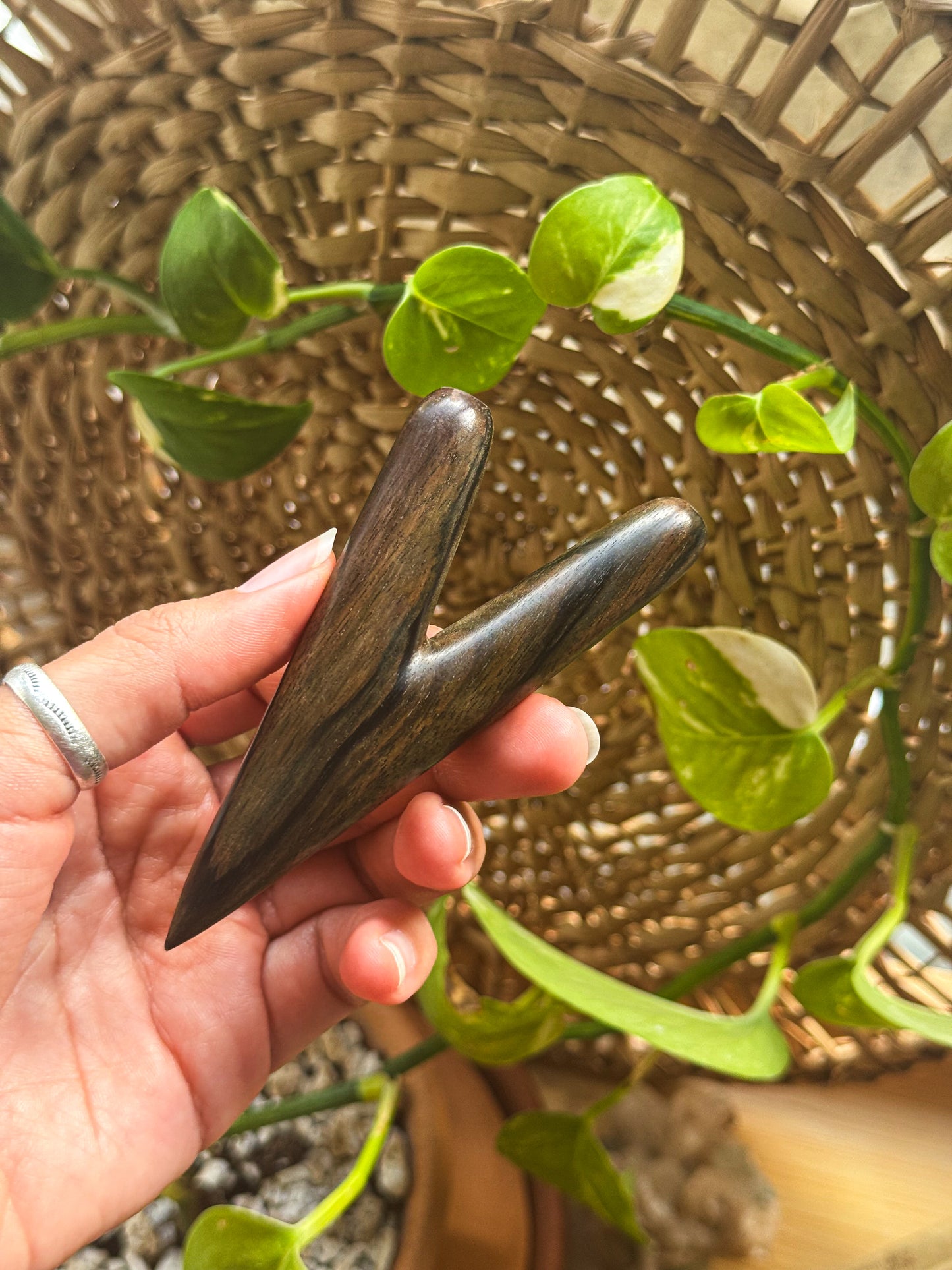 Ebony Wood Kuripe