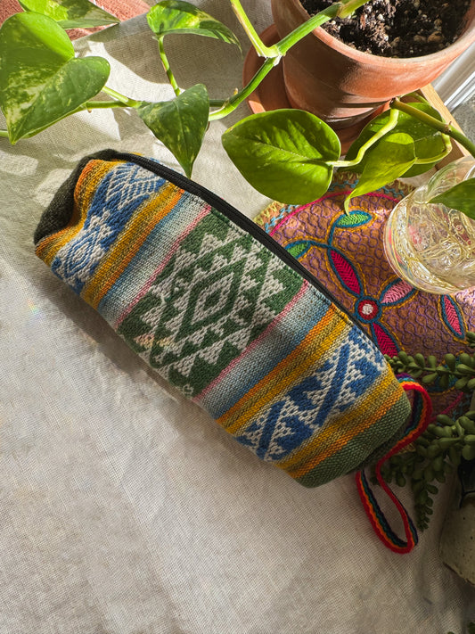 Peruvian Vintage Textile Zipper Bag ~blue, yellow, green~