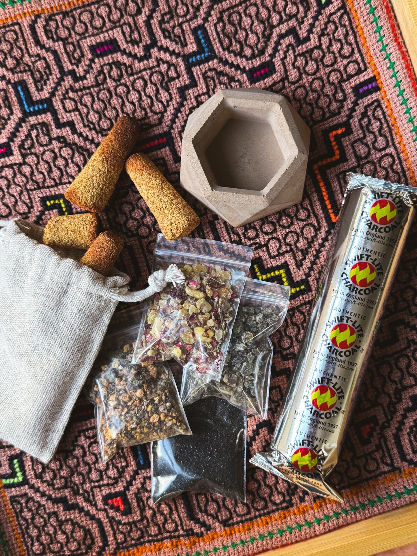 "SMOKE RITUALS" Incense Kit